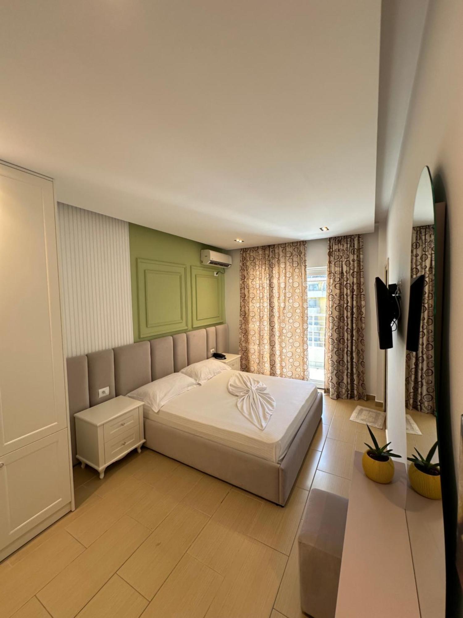 Mare 4* Durres